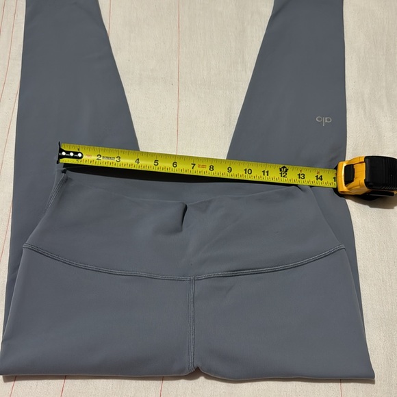 Alo leggings Size XL 7/8 length - Picture 13 of 15